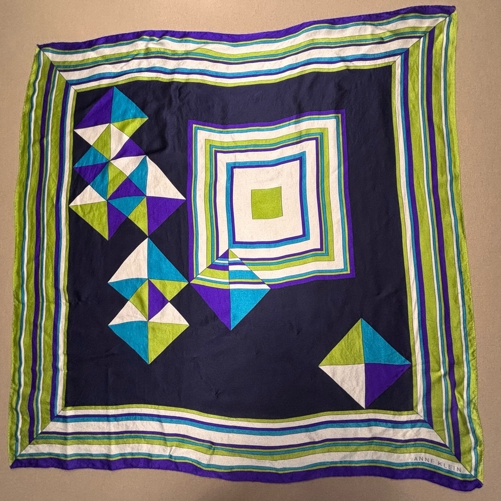 Vintage Anne Klein Geometric Silk-Feel Scarf – Bold Lime & Navy